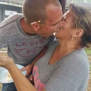 Meet your Posher, Deryl